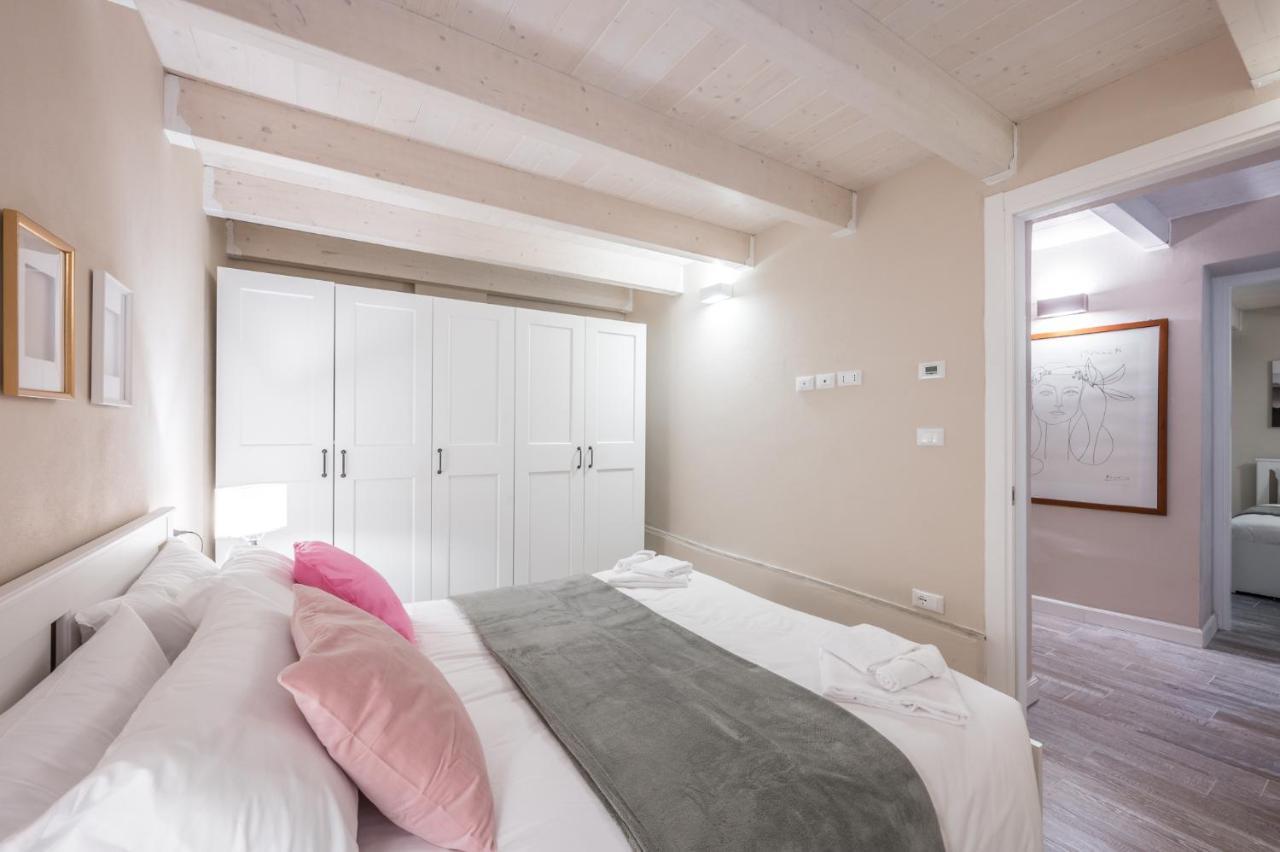 Broccaindosso Wood Apartments 5* Bolonia Exterior foto