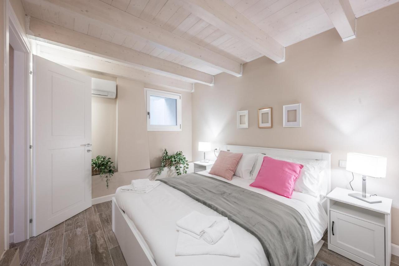 Broccaindosso Wood Apartments 5* Bolonia Exterior foto